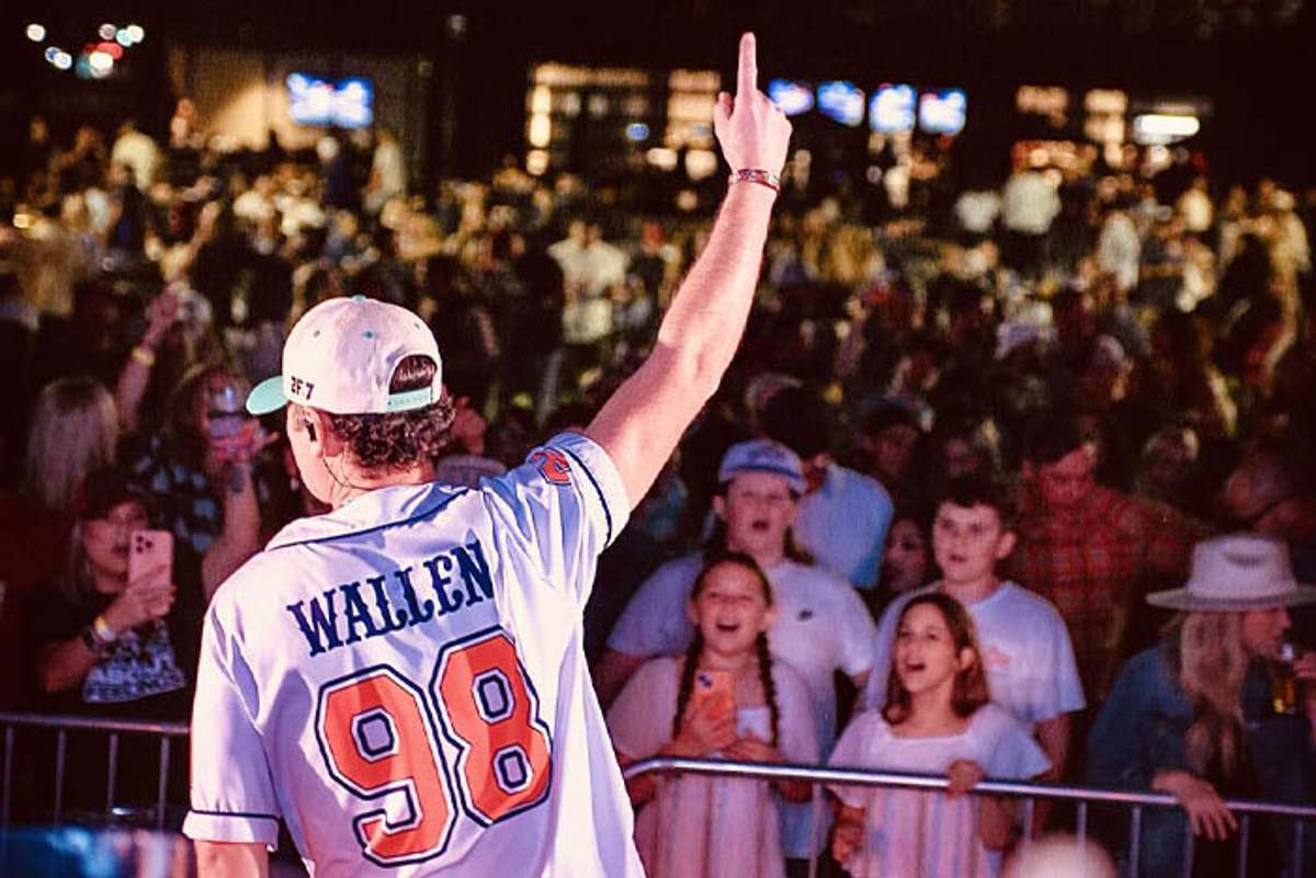 chasin u the morgan wallen